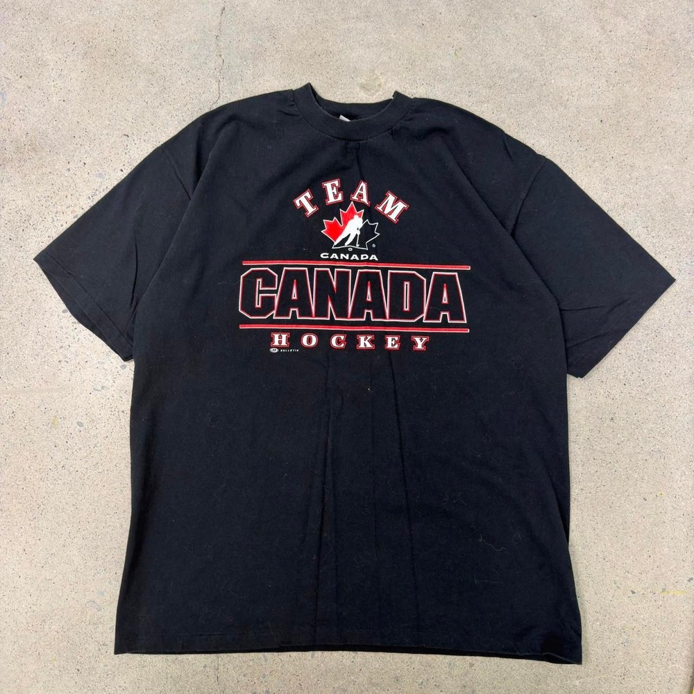 Vintage 90s Single Stitch NHL Team Canada Hockey T-Shirt (Size XL)